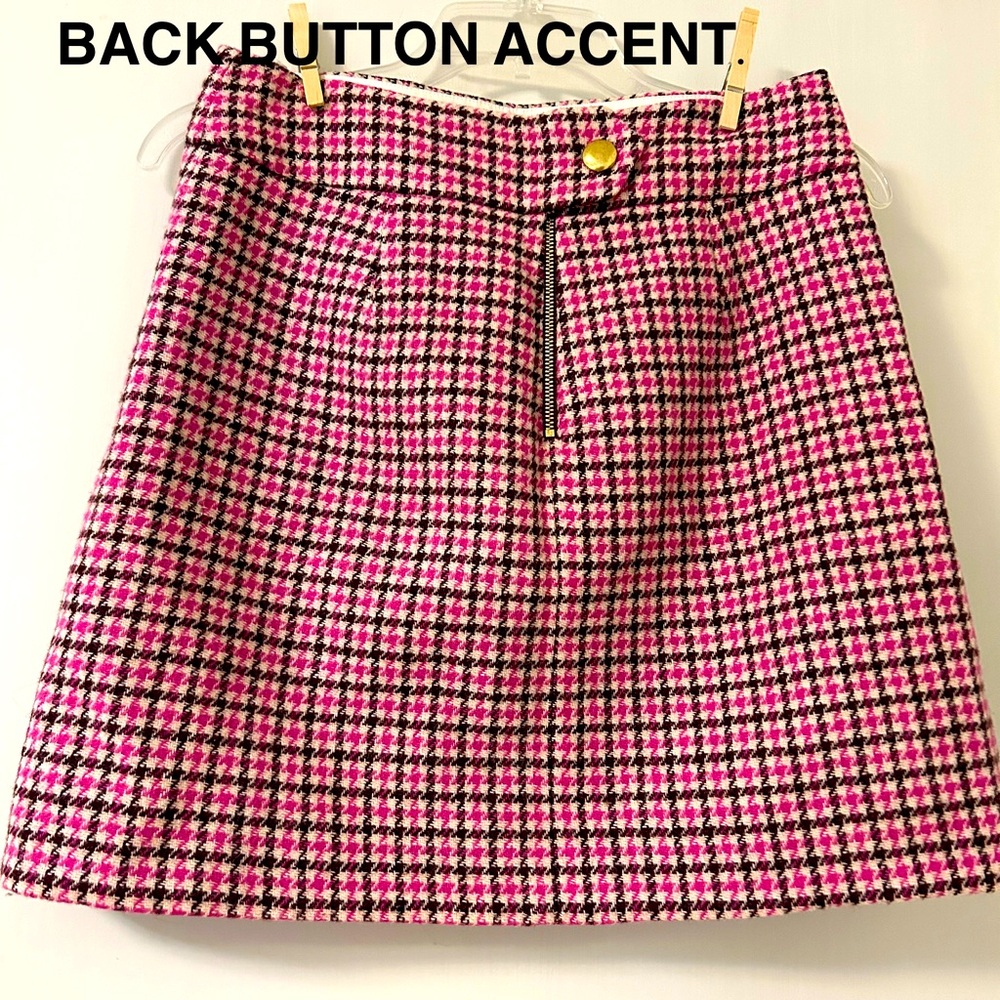 J Crew Wool blend skirt. Houndstooth design in multi color.